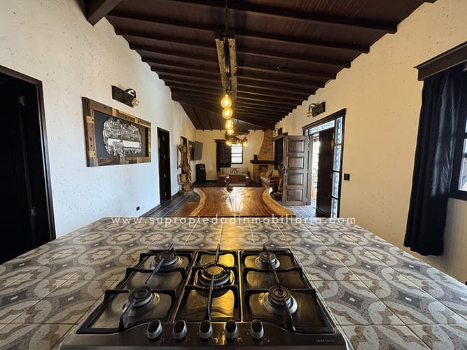 Casa de 4 alcobas en venta en San Cristobal, Medellín, 550 m² · foto 9 de 24