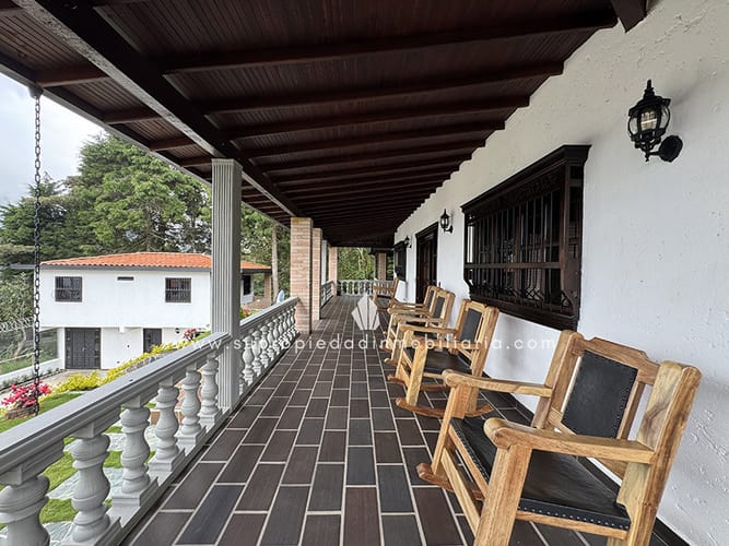 Casa de 4 alcobas en venta en San Cristobal, Medellín, 550 m² · foto 10 de 24