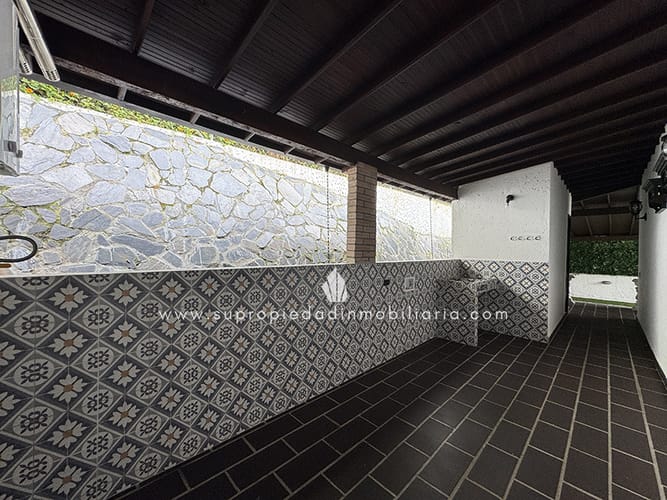 Casa de 4 alcobas en venta en San Cristobal, Medellín, 550 m² · foto 12 de 24