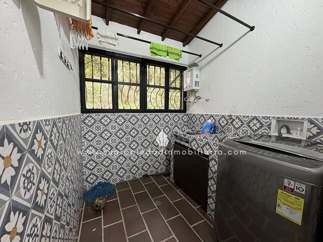 Casa de 4 alcobas en venta en San Cristobal, Medellín, 550 m² · foto 23 de 24