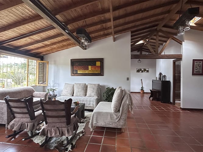 Casa en venta en Santa Catalina, Envigado · foto 3 de 17