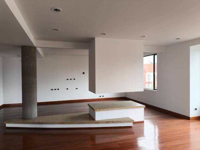 Apartamento de 5 alcobas en venta en Santa Barbara, Bogotá, 379 m² · foto 3 de 20