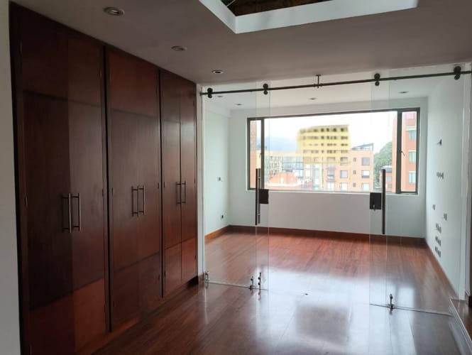 Apartamento de 5 alcobas en venta en Santa Barbara, Bogotá, 379 m² · foto 8 de 20