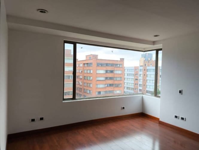 Apartamento de 5 alcobas en venta en Santa Barbara, Bogotá, 379 m² · foto 15 de 20