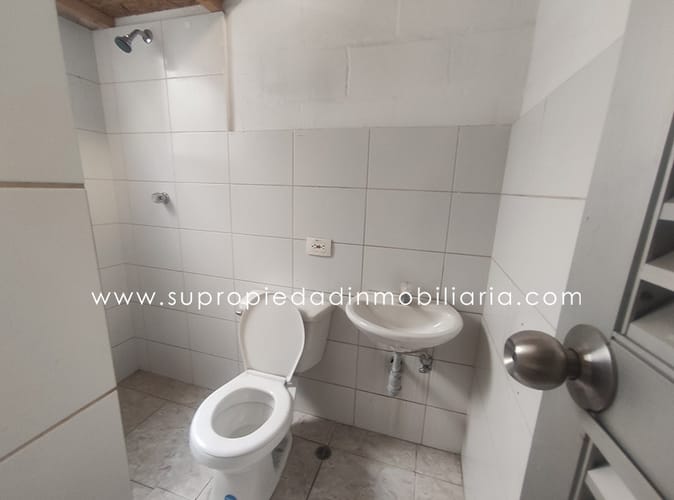 Bodega en arriendo en Viviendas Del Sur, Medellín, 90 m² · foto 5 de 6