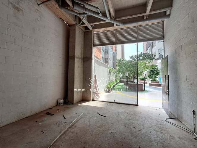Local en arriendo en Bombona No.1, Medellín, 78 m² · foto 4 de 11