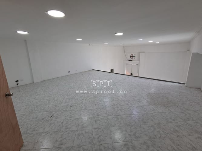 Local en arriendo en La Esmeralda, Itagüí, 108 m² · foto 12 de 14
