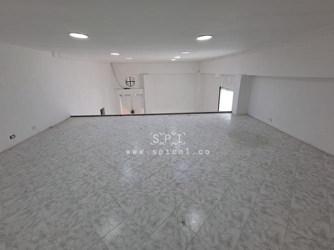 Local en arriendo en La Esmeralda, Itagüí, 108 m² · foto 14 de 14