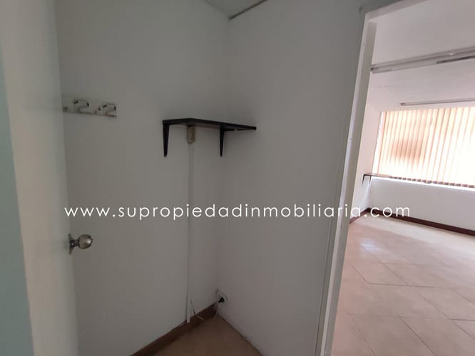 Oficina en venta en La Candelaria, Medellín, 46 m² · foto 8 de 10
