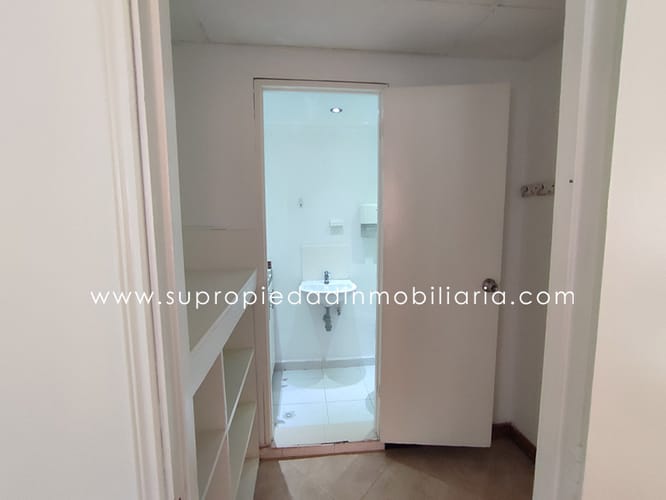 Oficina en venta en La Candelaria, Medellín, 46 m² · foto 10 de 10