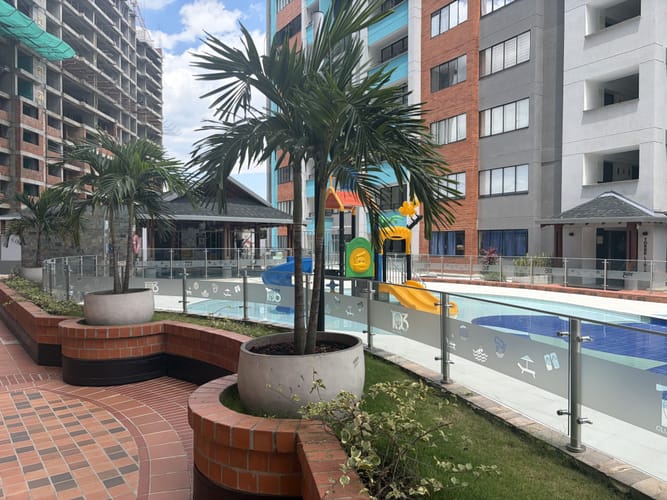 Apartamento de 3 alcobas en venta en Provenza, Bucaramanga, 83 m² · foto 3 de 19