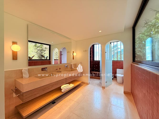 Casa de 6 alcobas en venta en Las Palmas, Medellín, 765 m² · foto 11 de 24