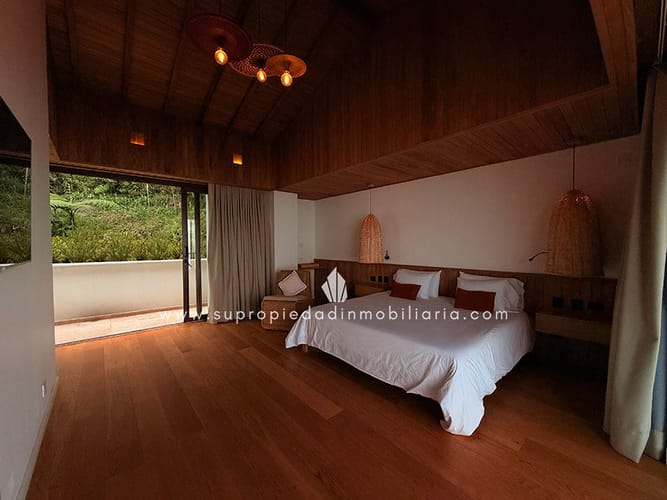 Casa de 6 alcobas en venta en Las Palmas, Medellín, 765 m² · foto 18 de 24