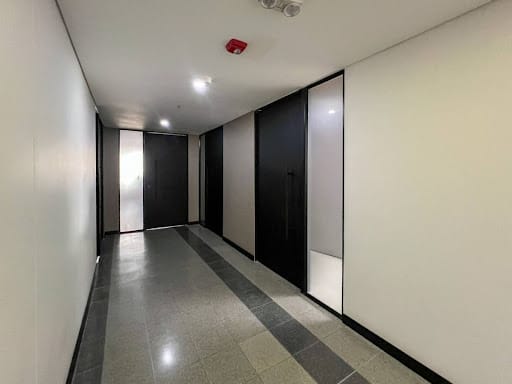Oficina en venta en El Dorado, Envigado, 30 m² · foto 6 de 7