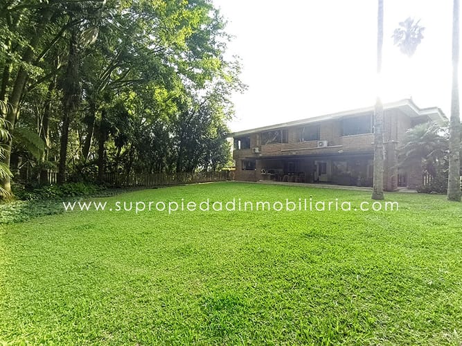 Casa de 3 alcobas en venta en Altos Del Poblado, Medellín, 523 m² · foto 3 de 24