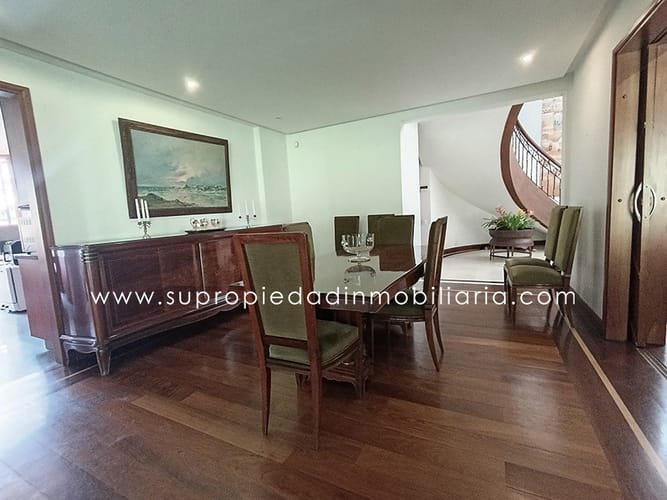 Casa de 3 alcobas en venta en Altos Del Poblado, Medellín, 523 m² · foto 12 de 24
