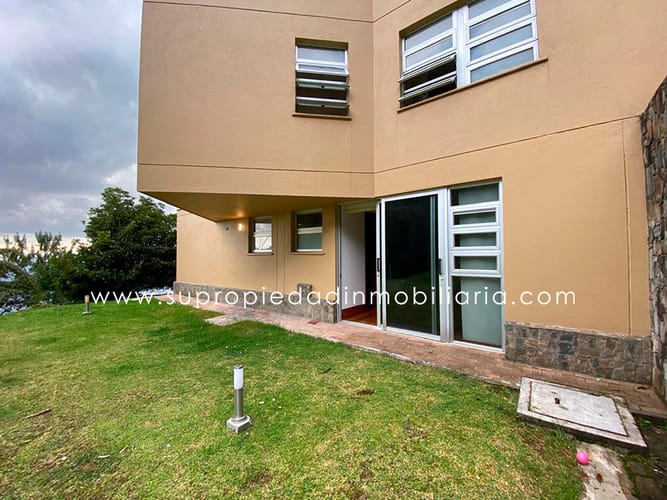 Casa de 3 alcobas en venta en Las Palmas, Medellín, 540 m² · foto 2 de 24