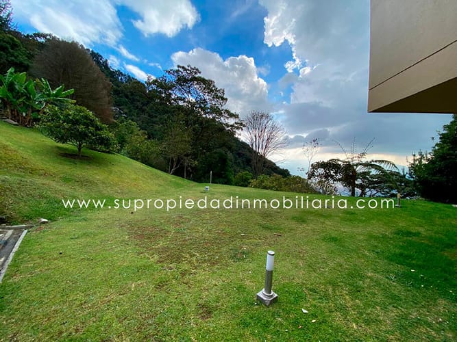 Casa de 3 alcobas en venta en Las Palmas, Medellín, 540 m² · foto 17 de 24