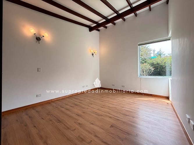 Casa de 4 alcobas en arriendo en Altos Del Escobero, Envigado, 400 m² · foto 24 de 24