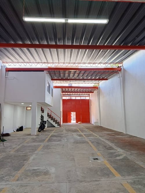 Bodega en arriendo en San Francisco, Bucaramanga, 300 m² · foto 3 de 13