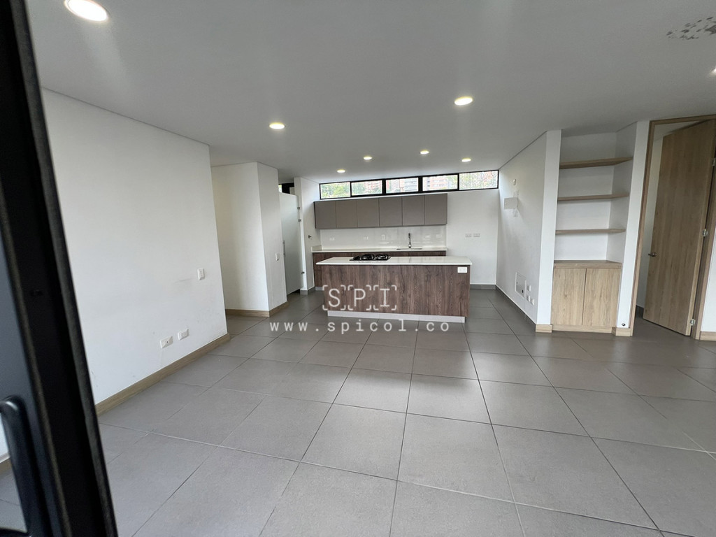 Apartamento en arriendo en Altos Del Poblado, Medellín · foto 6 de 22