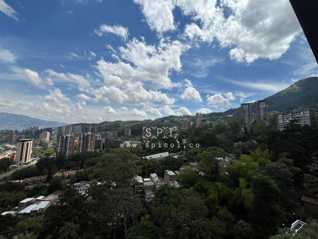 Apartamento en arriendo en Altos Del Poblado, Medellín · foto 9 de 22
