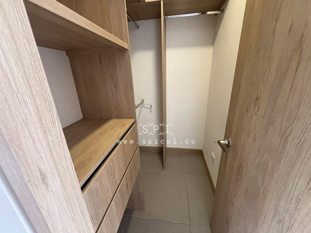 Apartamento en arriendo en Altos Del Poblado, Medellín · foto 12 de 22
