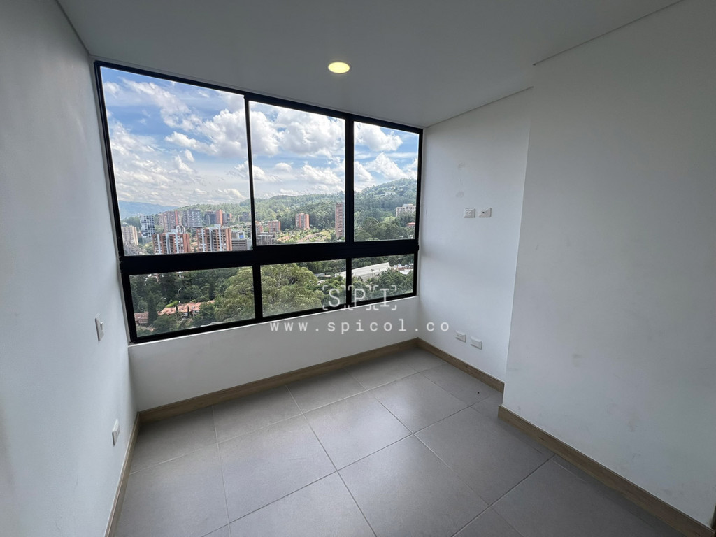 Apartamento en arriendo en Altos Del Poblado, Medellín · foto 14 de 22