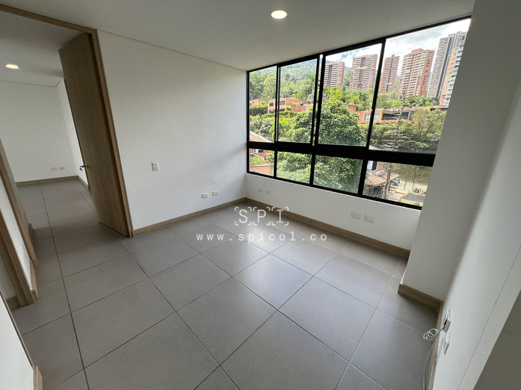 Apartamento en arriendo en Altos Del Poblado, Medellín · foto 15 de 22
