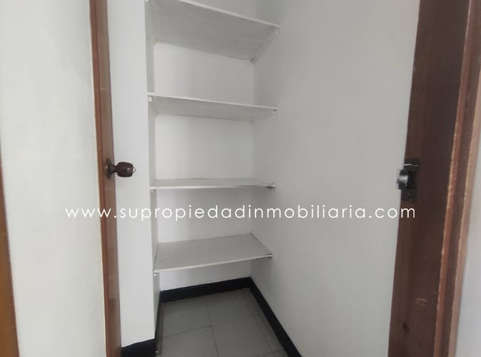 Local en arriendo en Lorena, Medellín, 99 m² · foto 4 de 9