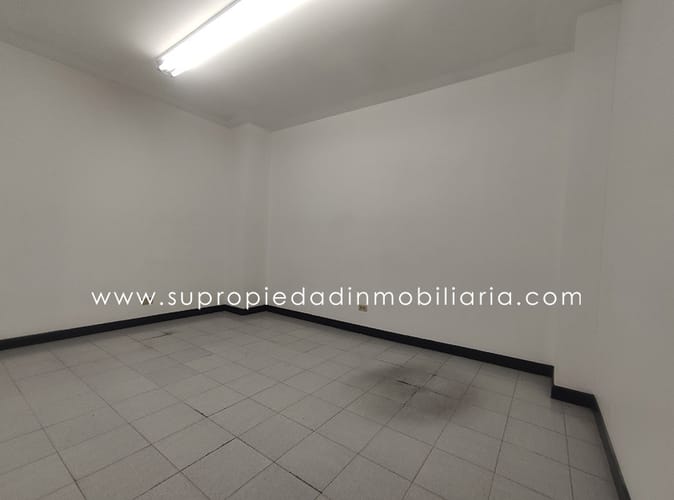 Local en arriendo en Lorena, Medellín, 99 m² · foto 8 de 9