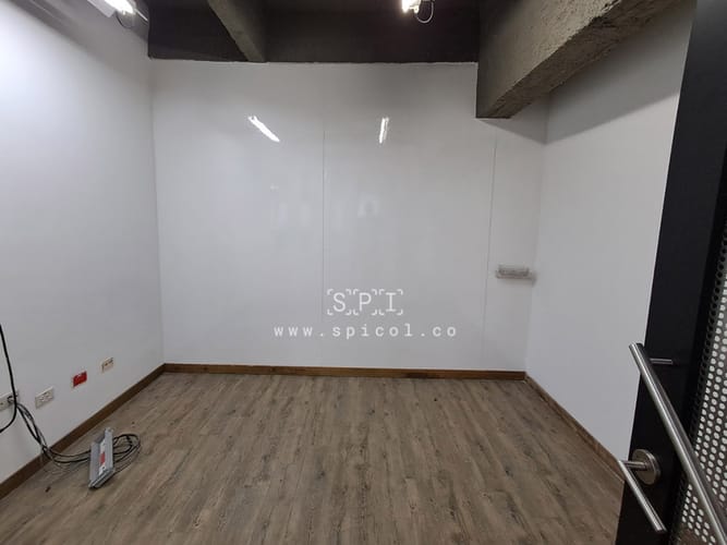 Local en arriendo en La Esmeralda, Itagüí, 659 m² · foto 5 de 24