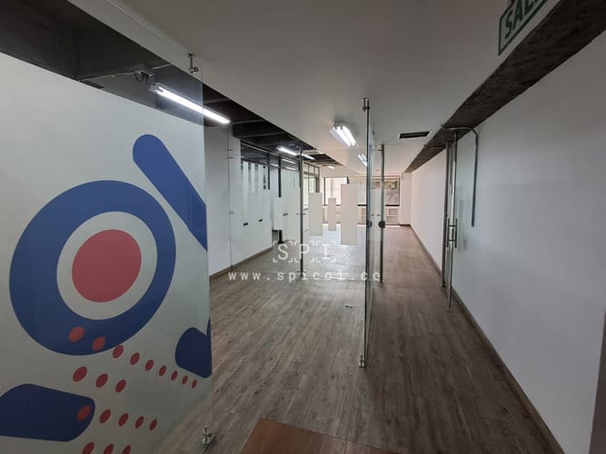 Local en arriendo en La Esmeralda, Itagüí, 659 m² · foto 10 de 24
