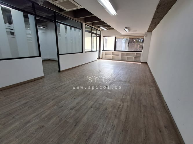 Local en arriendo en La Esmeralda, Itagüí, 659 m² · foto 12 de 24