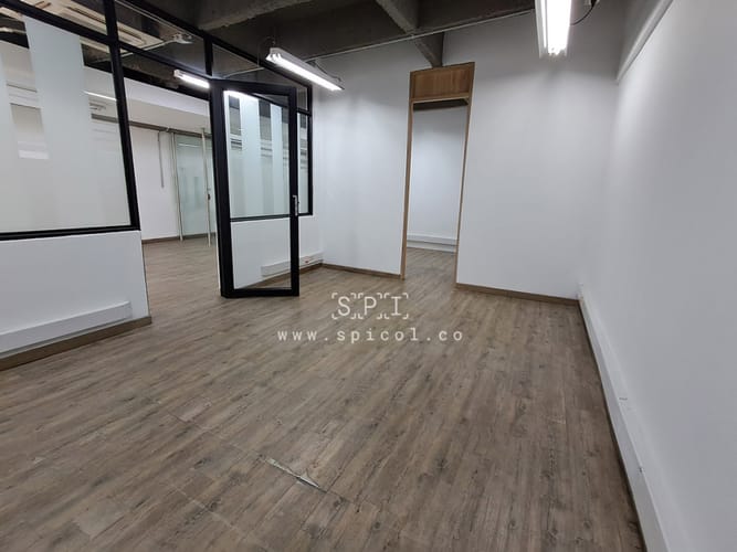 Local en arriendo en La Esmeralda, Itagüí, 659 m² · foto 14 de 24
