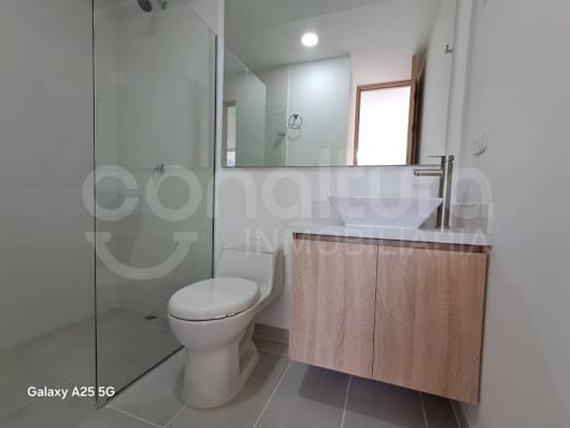 Apartamento de 2 alcobas en venta en Loma De San Jose, Sabaneta, 87 m² · foto 10 de 16