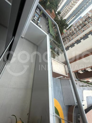 Apartamento de 3 alcobas en venta en Robledo, Medellín, 77 m² · foto 4 de 24