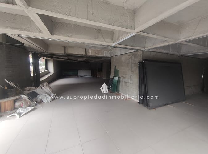 Local en arriendo en Milla De Oro, Medellín, 229 m² · foto 3 de 9