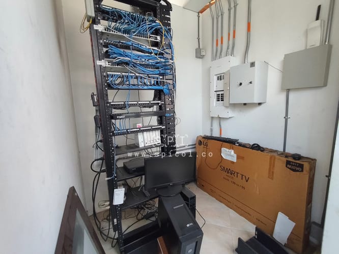 Bodega en arriendo en El Chagualo, Medellín, 300 m² · foto 3 de 16