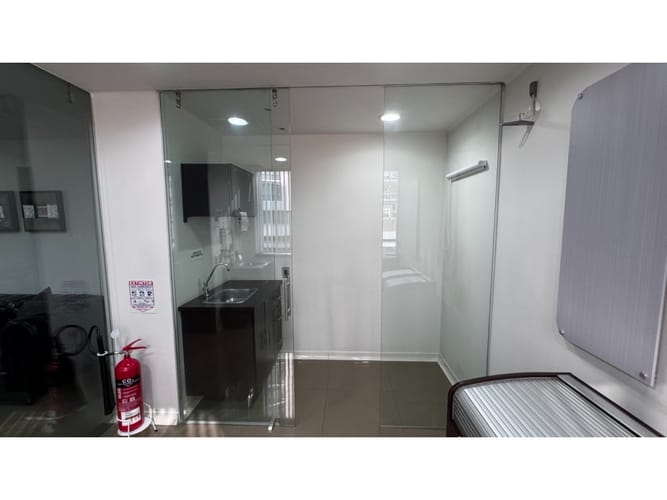 Consultorio en venta en La Aguacatala, Medellín, 42 m² · foto 9 de 10