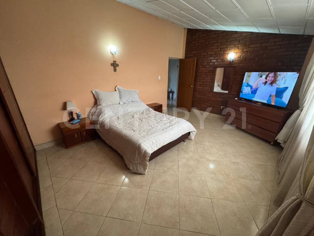 Apartamento en venta en Lago Timiza, Bogotá · foto 3 de 16
