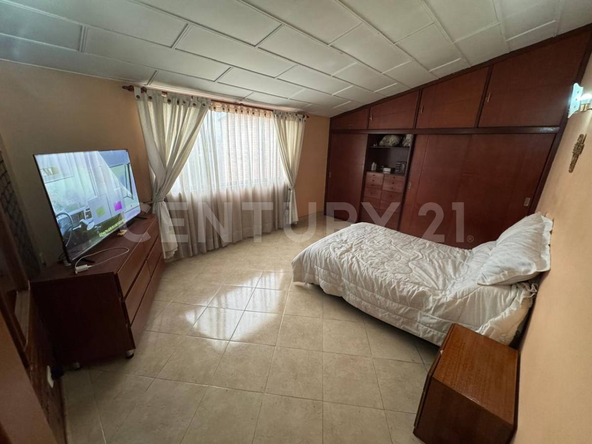 Apartamento en venta en Lago Timiza, Bogotá · foto 4 de 16
