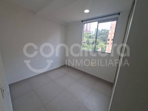 Apartamento de 2 alcobas en venta en Las Lomitas, Sabaneta, 62 m² · foto 8 de 12