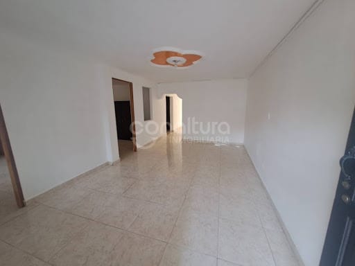 Casa de 3 alcobas en arriendo en El Paraiso, Bello, 204 m² · foto 5 de 22