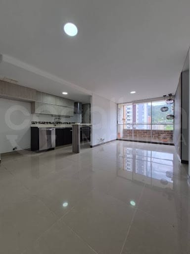Apartamento de 3 alcobas en venta en La Doctora, Sabaneta, 87 m² · foto 2 de 12