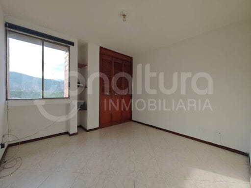 Apartamento de 4 alcobas en arriendo en Jardines, Envigado, 90 m² · foto 11 de 20