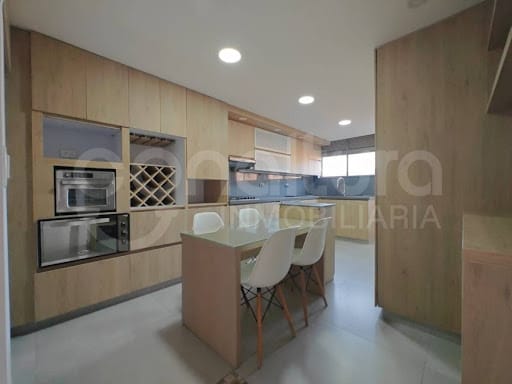 Apartamento de 3 alcobas en arriendo en Jardines, Envigado, 170 m² · foto 1 de 20