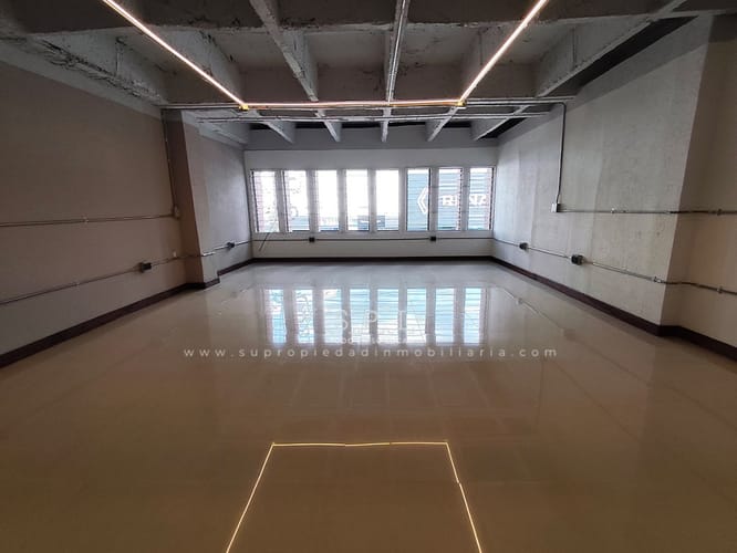 Bodega en arriendo en Perpetuo Socorro, Medellín, 60 m² · foto 6 de 9