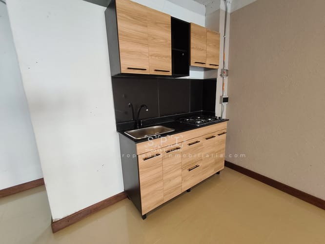 Bodega en arriendo en Perpetuo Socorro, Medellín, 60 m² · foto 9 de 9