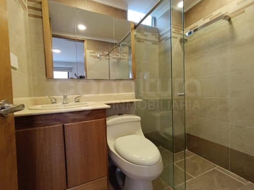 Apartamento de 3 alcobas en arriendo en Laureles, Medellín, 140 m² · foto 7 de 18